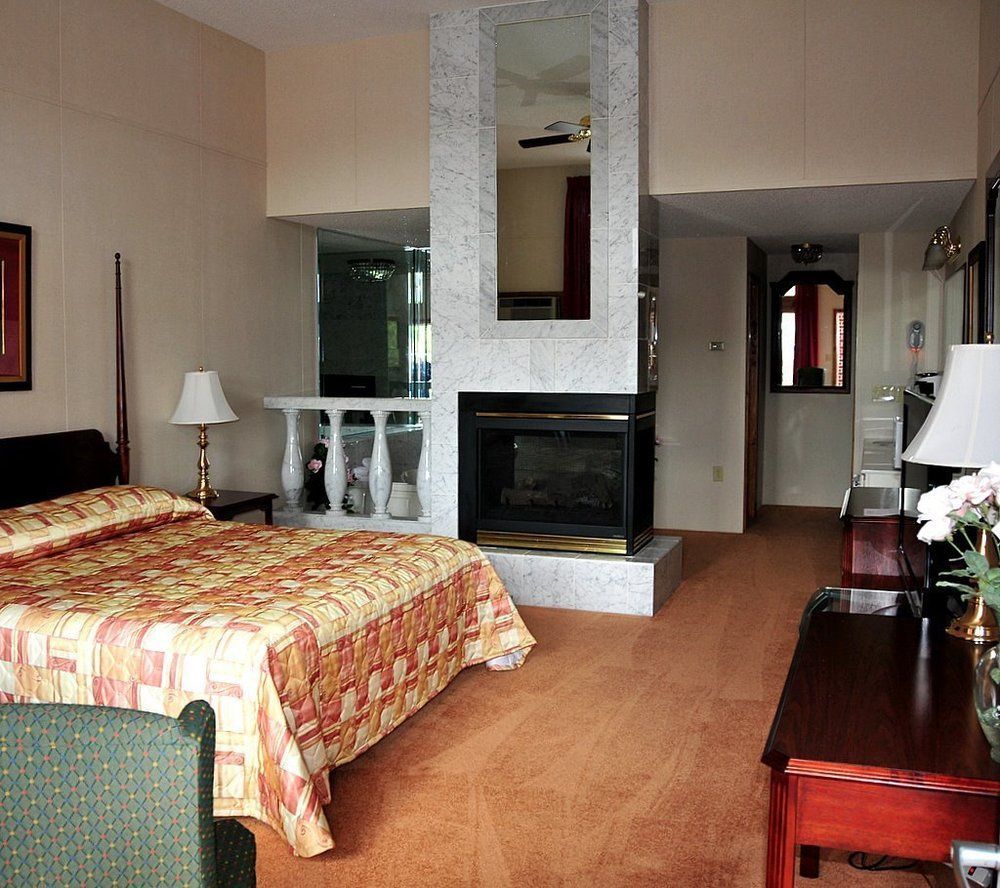 Lockport Inn And Suites Ngoại thất bức ảnh
